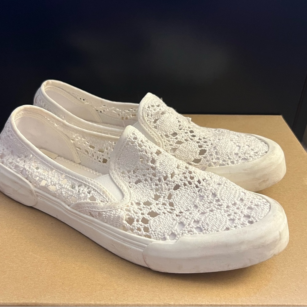 Rocket dog white shoes